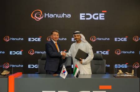 한화, UAE 국영기업 '에지'와 방산 협력 MOU 체결…중동 맞춤형 방산 AI 기술 개발